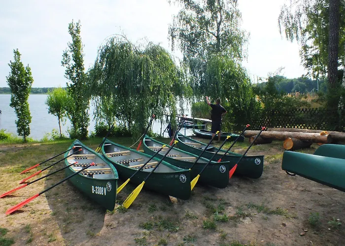 Seehotel & Restaurant Karlslust 3* 스토카우