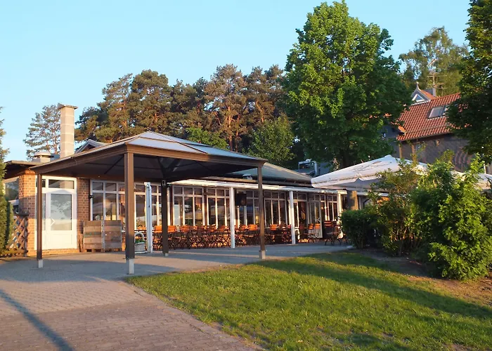 호텔 Seehotel & Restaurant Karlslust 3*