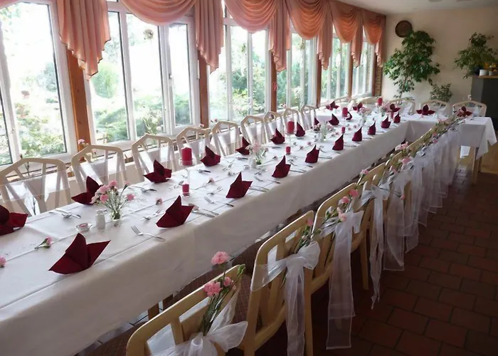 Seehotel & Restaurant Karlslust 호텔 스토카우