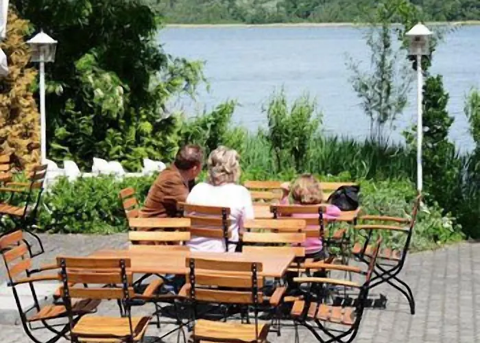 호텔 Seehotel & Restaurant Karlslust 스토카우