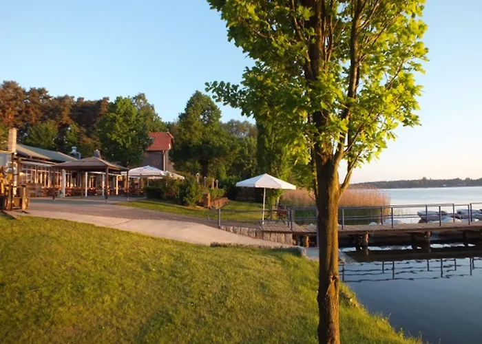 호텔 Seehotel & Restaurant Karlslust 스토카우